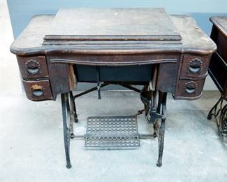 Antique White Cast-Iron Treadle Sewing Machine In Wood 4-Drawer Cabinet, Needs Repair, Top Will Not Open, 31" x 33" x 17.5"