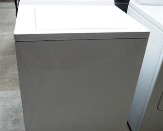 Admiral Top Load Electric Washing Machine, 120V, 6.0 Amps, 60 Hz, Model ATW4675YQ1, 44" x 27" x 25.5"