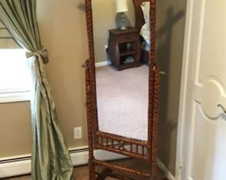 Grange cheval mirrir