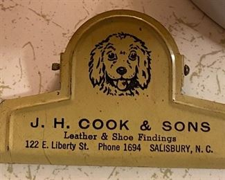 Salisbury Advertising Premium