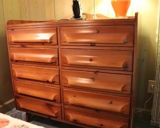 MCM Franklin Shockey Sculpted Pine  Drawer High Chest