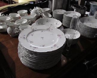 beautiful set of Mikasa china