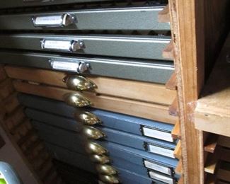 90 full trays of lead type available