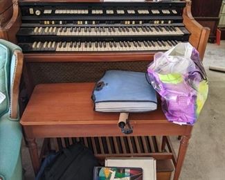 Hammond Organ