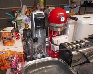 Kitchen appliances