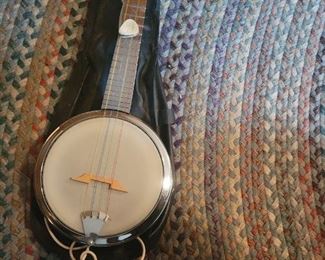 Dixie Chome Banjo Ukulele - Banjolele