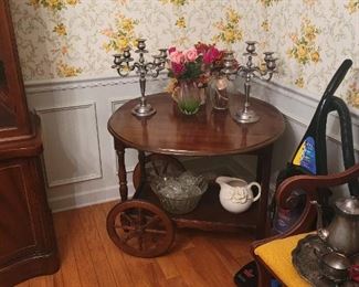 Tea cart