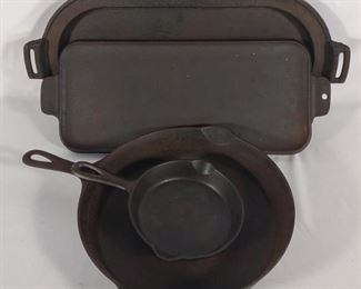 4 Griswold Cast Iron Skillets & Griddles	