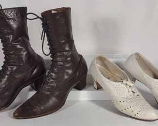 Vintage Lace-up Ladies Boots & Styl-ezz Shoes	