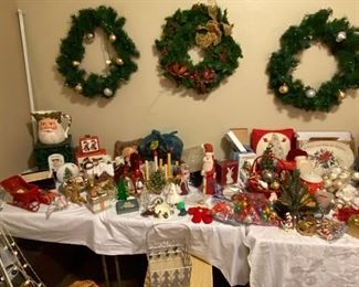 Christmas Decor, Wreaths