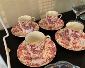 Cups & saucers