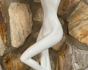 Vintage Jaru standing nude