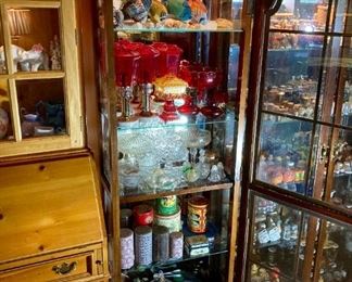 Vintage glass shelf display case