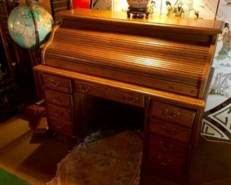 Vintage Broyhill roll top desk
