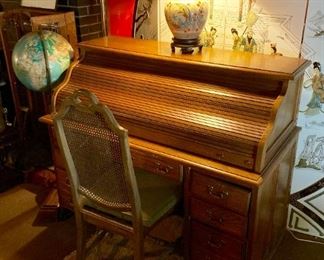 Vintage Broyhill roll top desk