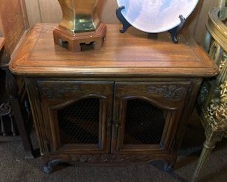 Vintage Globe Furniture accent table