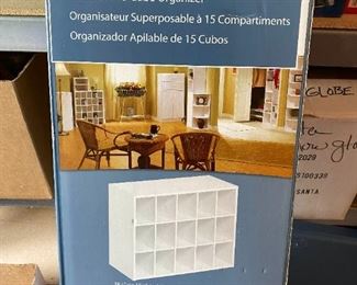 G013 ClosetSpace organizer Closetmaid