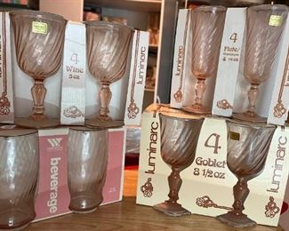 G042 Rose Colored Glasses