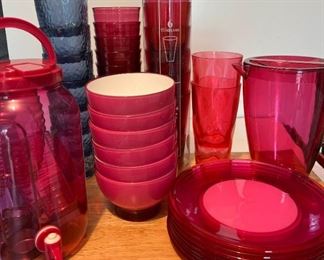 G047 Plastic Dishware