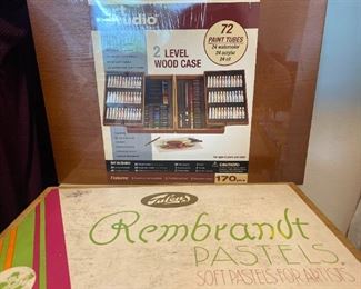 Gb112 Artist Paints And Pastels