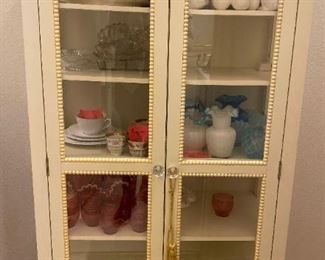 H024 Small ChinaDisplay Cabinet