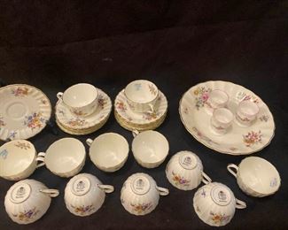 H026 Royal Worcester Teacups And Saucers