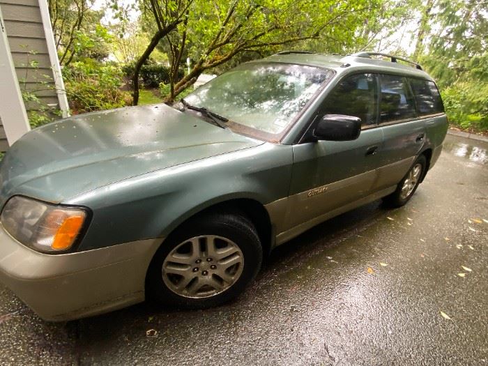 K112 2000 Subaru Legacy Station Wagon
