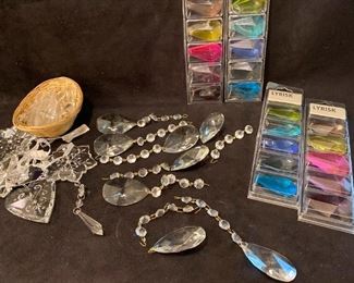 LR048 Chandelier Crystals