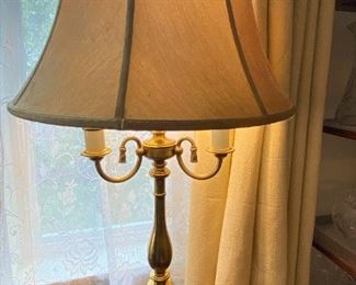 LR066 Brass Table Lamp