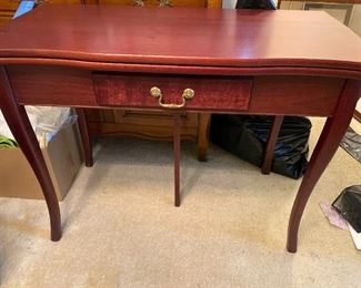 Lr096 Desk Converts to Dining Table