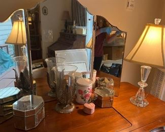 MB004 Vanity Accessories