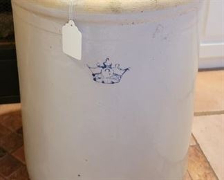 Crown 3 Gal Crock