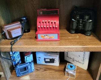 Tom Thumb Toy Cash Register