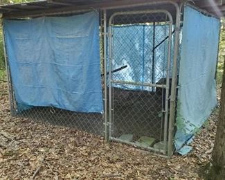 There are probably 5 of these chain link dog pens..they are for sale...you disassemble 