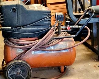 Air compressor
