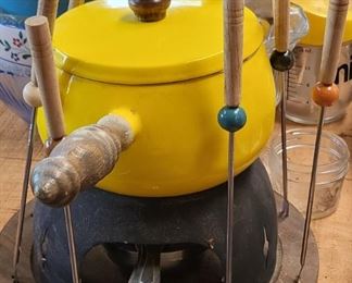 Mcm fondue pot