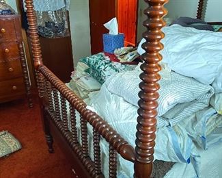 $580/Available for pre-sale!!! Headboard with detail to match the other cherry wood pieces. Made by Davis Cabinet Company/Nashville. Part of a 5-piece, full-sized bedroom set.

Call or text to 615-854-8535 if interested!
