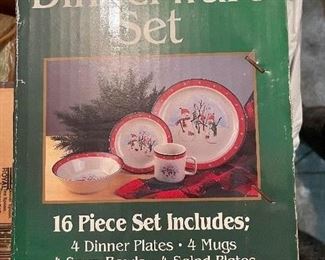 Stoneware Holiday snowman set.