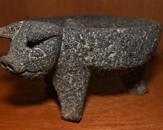 Volcanic stone pig mortar & pestle-reproduction 