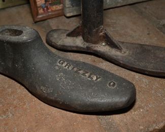 Antique Cast Iron Shoe Cobblers