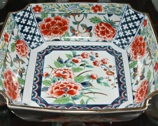 Vintage floral imari bowl