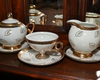 Autumn Leaves by Arnart tea set.  All pieces included.