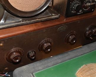 Vintage Atwater Kent Tube Radio