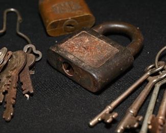 Vintage Locks & Keys