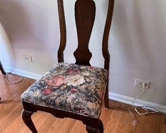 Harden Queen Anne dining chairs & table