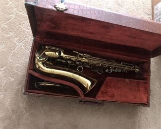 Brass saxaphone