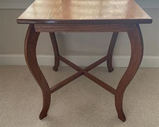 Square Oak table