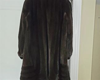 Stunning, Women's, Fur Coat, dark brown, almost black, not quite a swing Coat, mid length, size XL