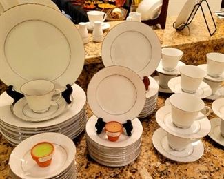 China, Noritake, "Tahoe", 77 pieces