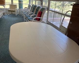 Oval Patio Table